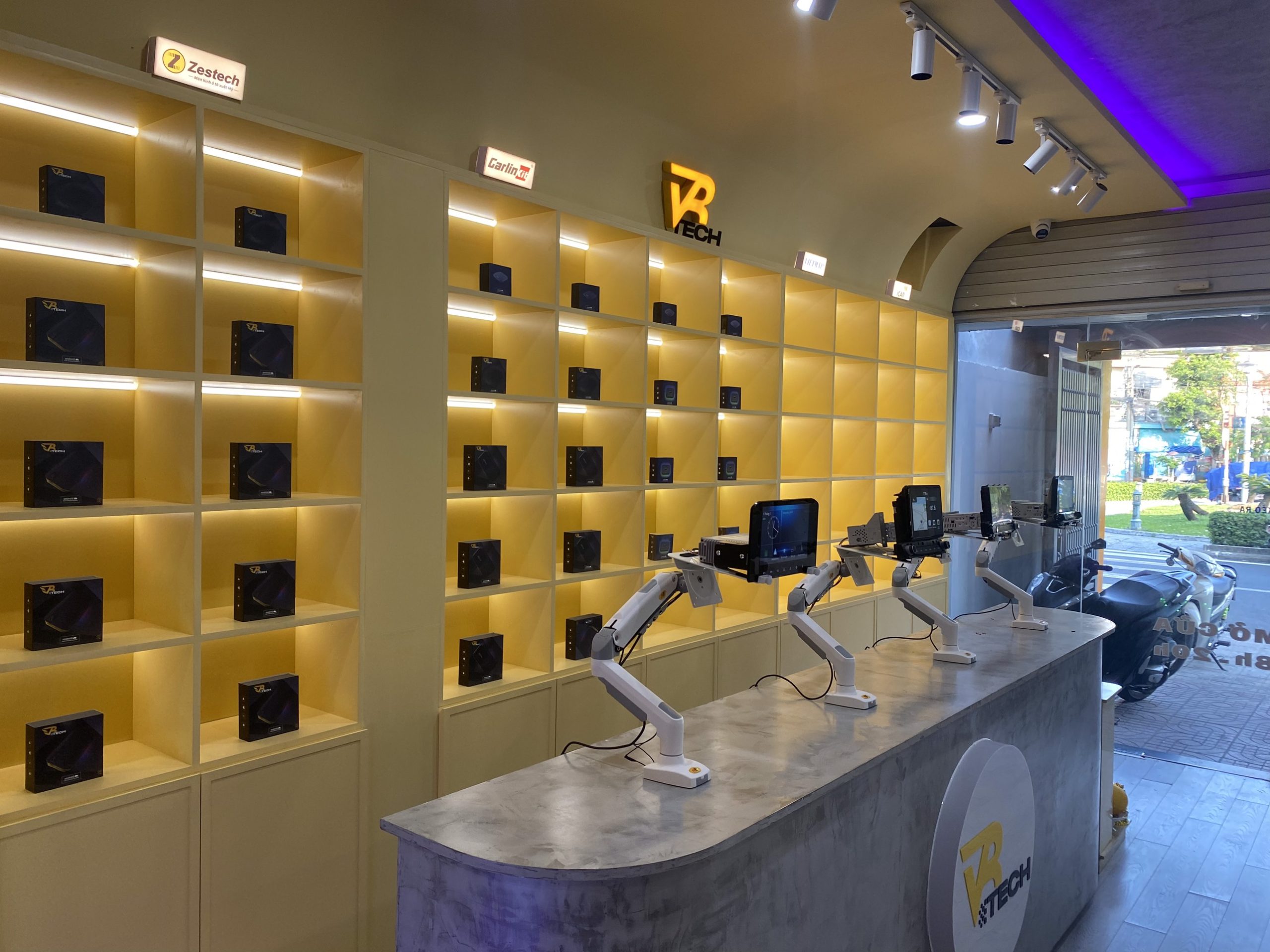 z5315665478775_91c483935b3e3e479fce9cb8e39822f7